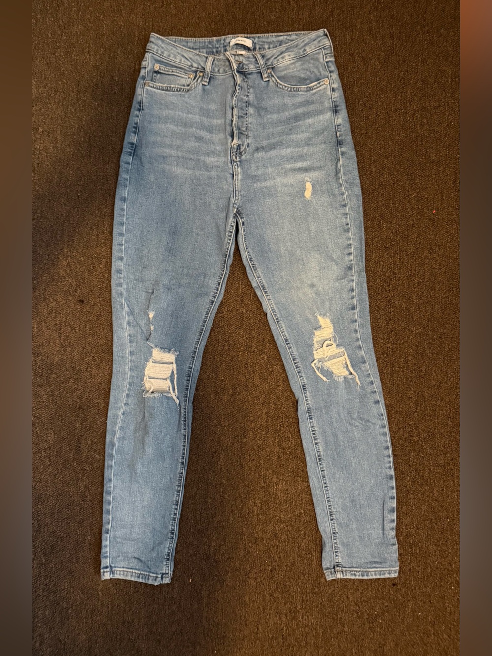 Forever 21 Distressed Light Wash Skinny Jeans – Size 29